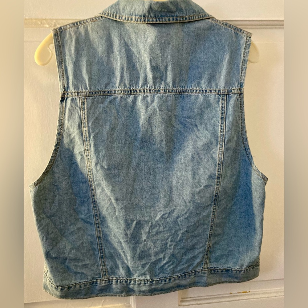 SEASONS lightwash bluejeans vest! 10